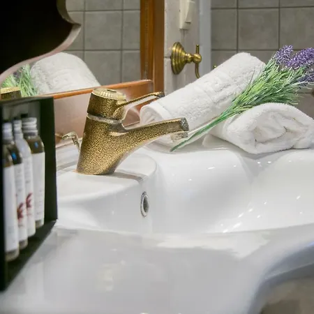 Villa Archetypo 1855 - And *